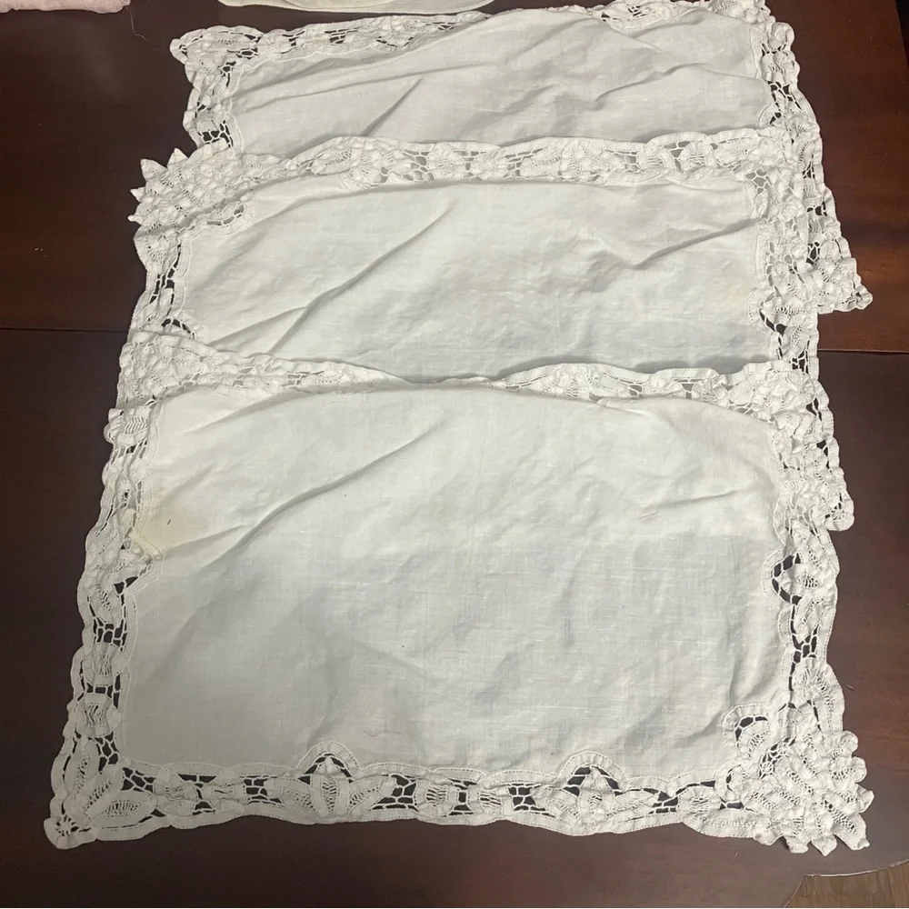 Set of 3 Vintage Cotton placemats with Battenburg Lace Edging